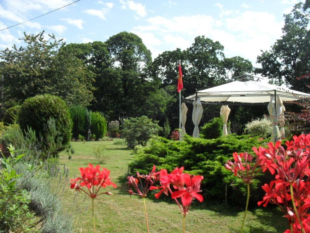 La Chevallerie B&B Isigny-le-Buat 外观 照片